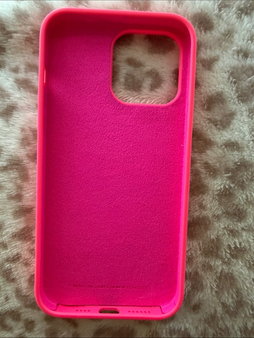 Hot Pink Silicone Phone Case - Unbranded iphone 14 plus